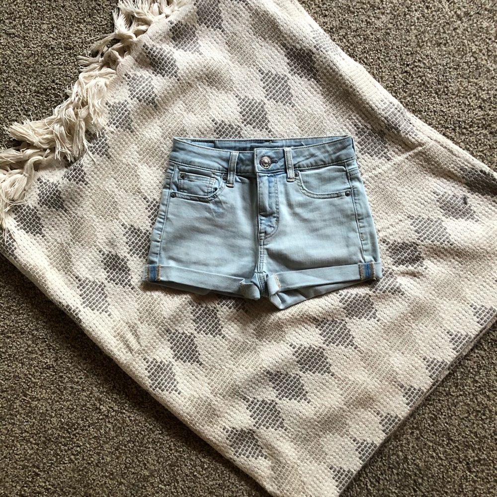 American Eagle High Rise Shortie